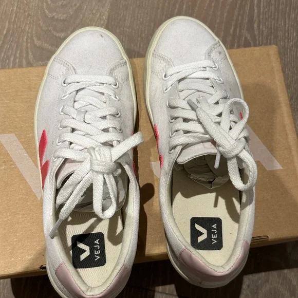 Veja Women's White and Red Sneakers - Picture 2 of 5